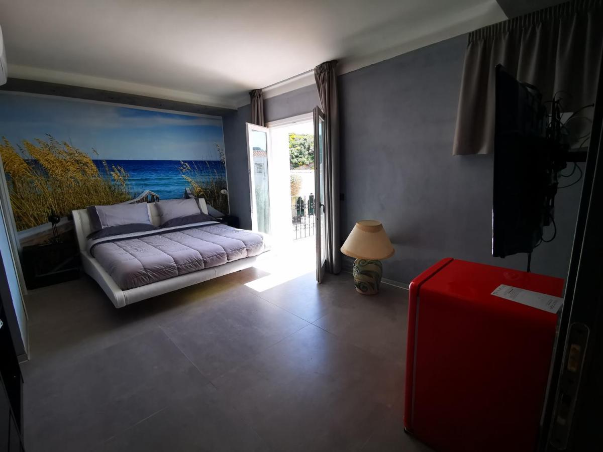 Bed and Breakfast Relais Du Port Santa Teresa Gallura Zewnętrze zdjęcie