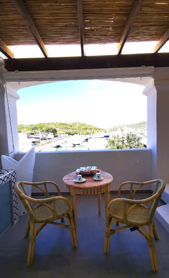 Bed and Breakfast Relais Du Port Santa Teresa Gallura Zewnętrze zdjęcie